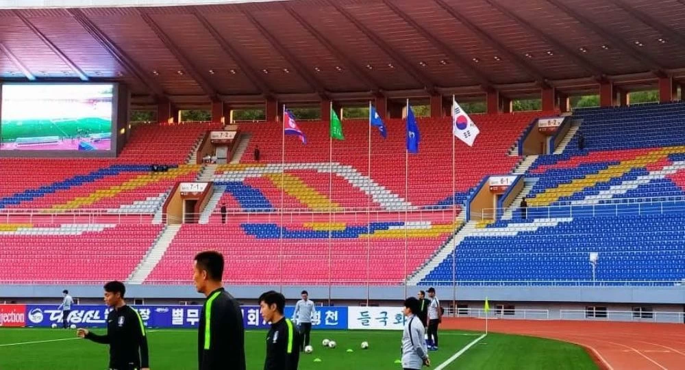 Ισόπαλες οι δύο «Κορέες» στο πολυαναμενόμενο ματς: Χωρίς τέρματα, χωρίς θεατές και χωρίς τηλεοπτική κάλυψη